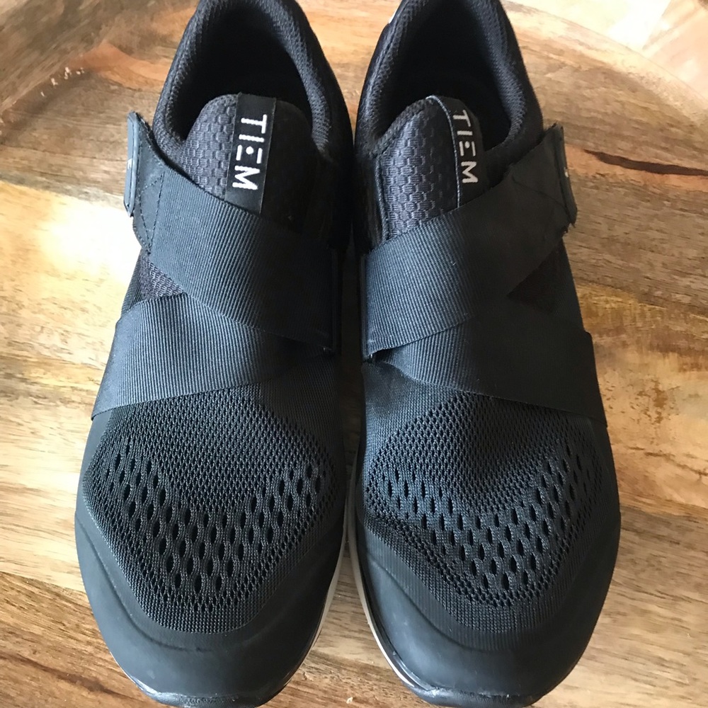 Tiem Slipstream cycle shoes with cleat
